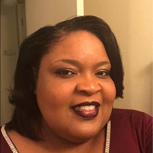 Meet your Posher, Yolanda